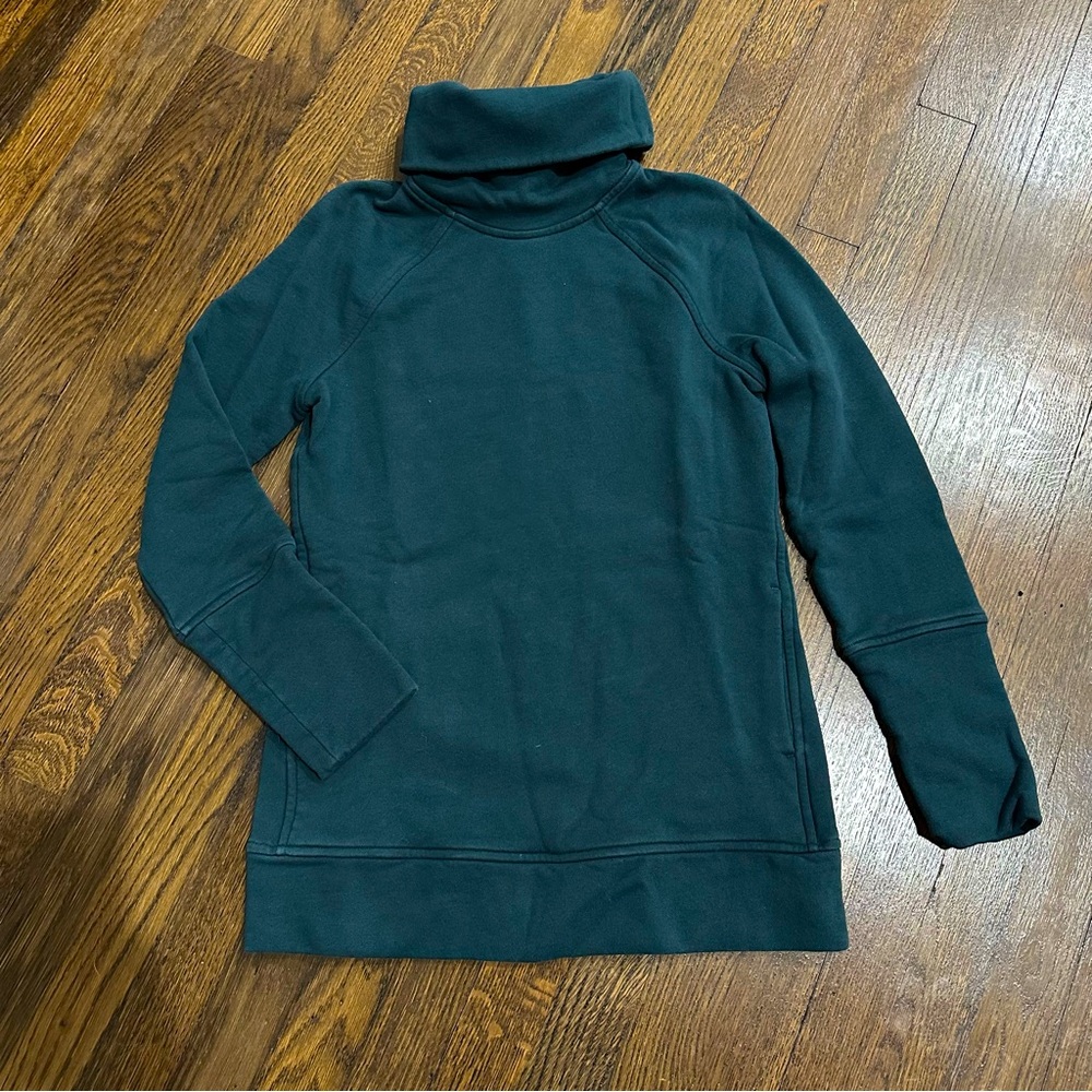 Lululemon Tunic Green Turtleneck Sweater